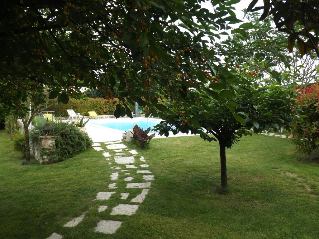 B&B Ai Tre Confini Monzambano Εξωτερικό φωτογραφία